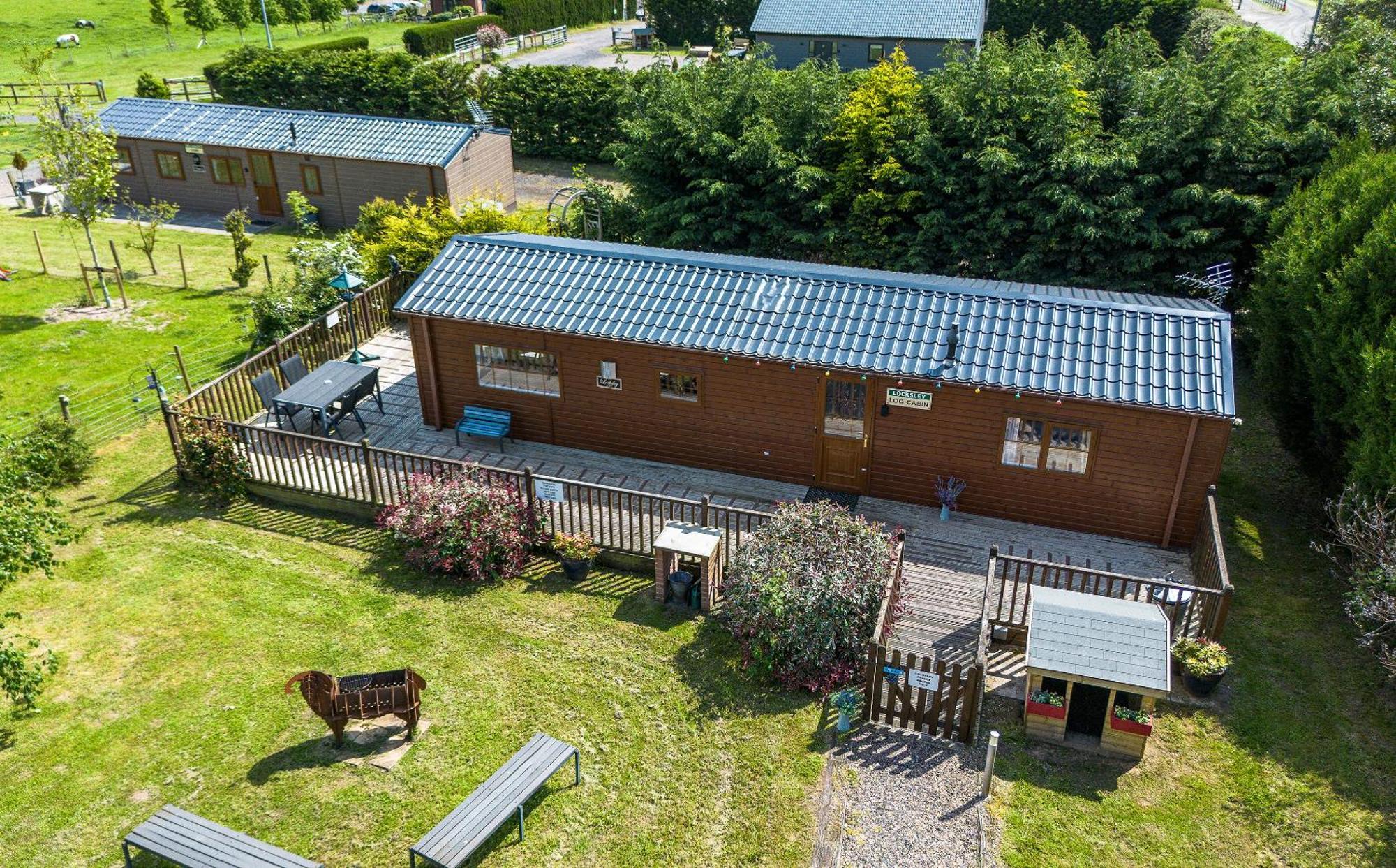 Fairview Farm Holiday Accommodation 14 Luxury Lodges, Cabins, Dog Friendly, Suitable For Couples, Families And Groups, Wedding Guests , Corporate Events, Sleeps 2-65 Guests In Ravenshead, Nottingham Near Sherwood Forest, Set In 88 Acres المظهر الخارجي الصورة